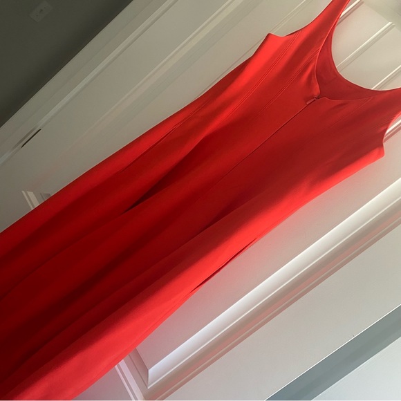 Halston Heritage NWT Sleeveless Scoop neck Red Fit-&-flare midi Dress size 4. - Picture 4 of 11
